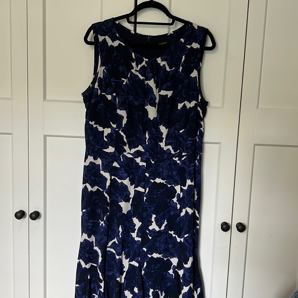 Talbots Sleeveless Dress.
